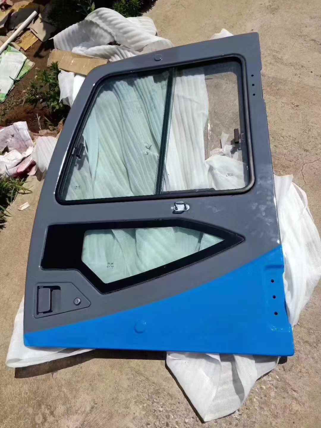 Excavator Cab Spare Part Cabin Side Door PC200-8MO PC200-7 PC200-8 Cab Door  CAT320C CAT320D CAT312 ZX200 EX200 Cabin Door