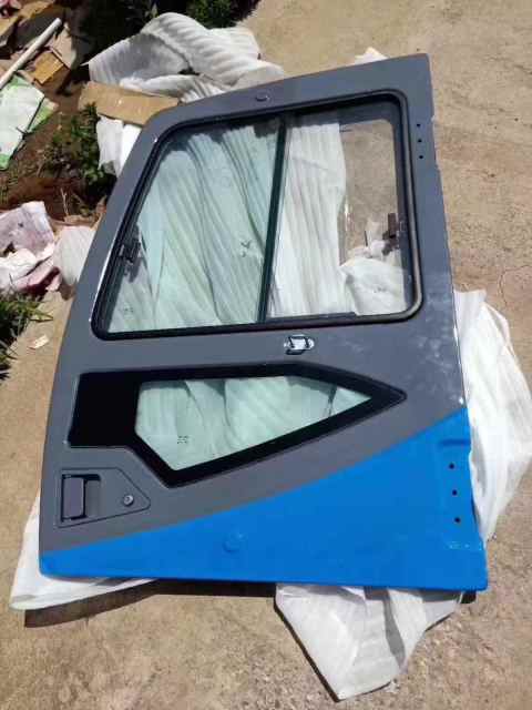 Excavator Cab Spare Part Cabin Side Door PC200-8MO PC200-7 PC200-8 Cab Door  CAT320C CAT320D CAT312 ZX200 EX200 Cabin Door