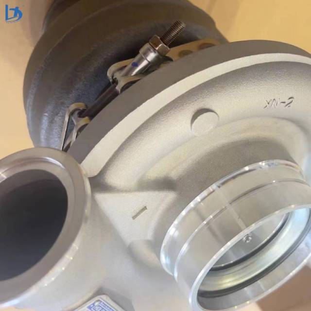 Excavator Engine Spare Parts D13D D13F Turbocharger Used in  Engine Superchargers