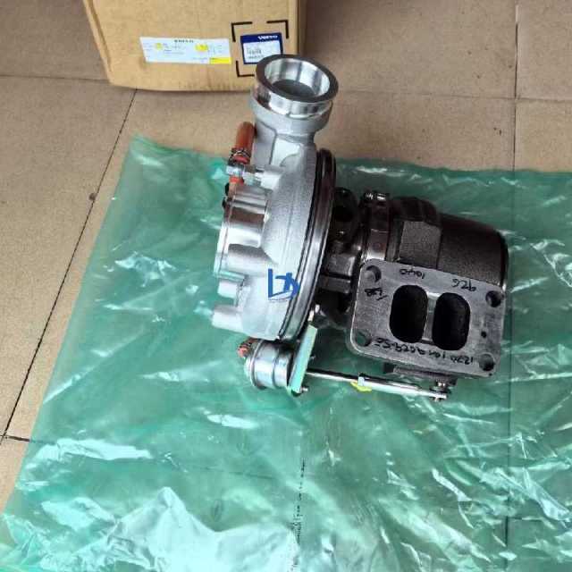 LANXIN Excavator Spare Electric Turbocharger D8K Turbocharger 21979610 Original for Volvo