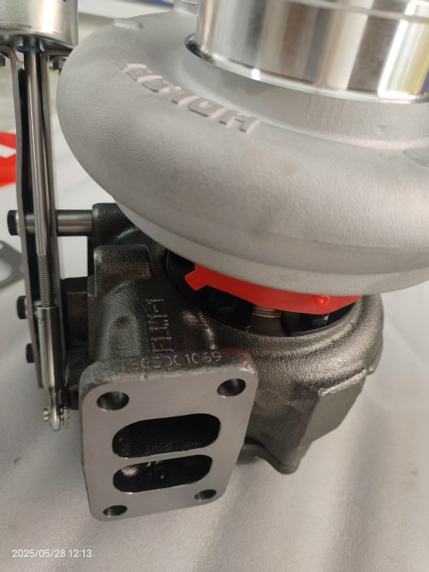 Excavator Engine Parts Truck Machinery HX40W Turbocharger 3785224 4051033 3794848 Turbo Charger for Cummins ISL8.9 QSL9 Holset