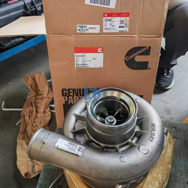 QSK19 K19 KTA19 HX83 Genuine Turbocharger 4956137 4956104 4033009 2843378 2838542 3599007 4040241 2838541 4042082 Excavator