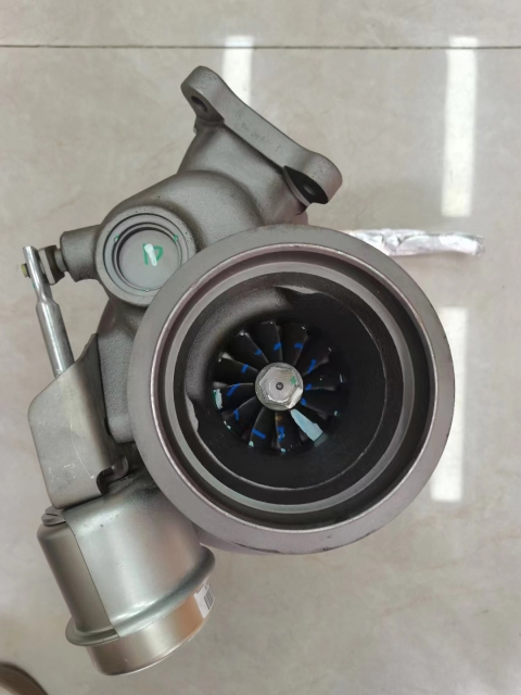 Complete Turbo PC100-5 PC120-5  Turbocharger for Komatsu 4d95 Turbo Turbolader