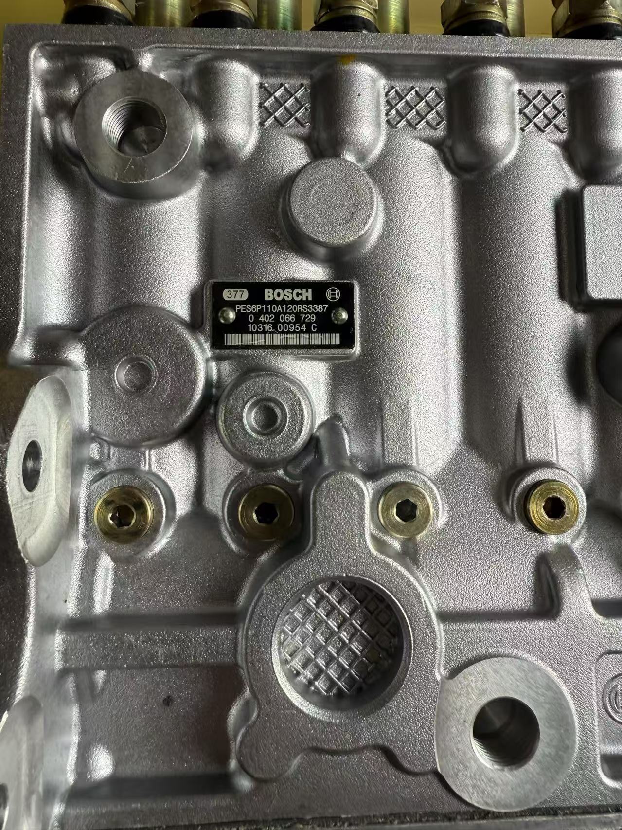 Original diesel Engine Engine Spare Parts 6CT8.8 Fuel Injection Pump 0402066729 for Pc60-7 6D114-2 Excavator