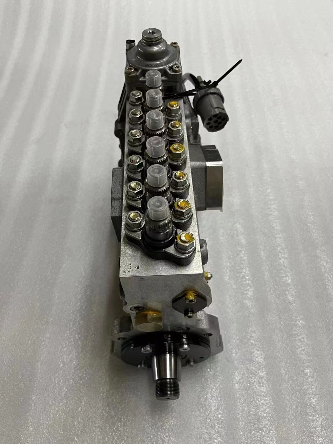QST30 Original Fuel Injection Pump 0402796212 2881835 3093635 0402796213 3093636 2881834 3093638 0402996315 3093637 0402996316
