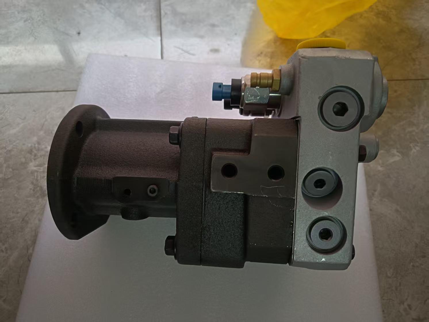 QSK23 Fuel Injection Pump Diesel Engine Parts Fuel Pump 4903531 4307242 2897672 4087997 4076753 4010566