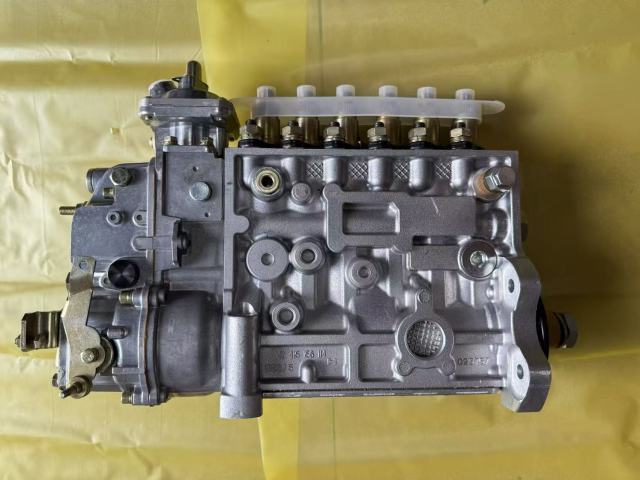 Original diesel Engine Engine Spare Parts 6CT8.8 Fuel Injection Pump 0402066729 for Pc60-7 6D114-2 Excavator