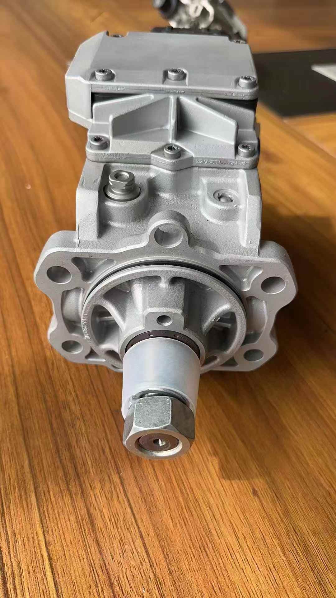 OEM Diesel Engine Parts VP44  Fuel Injection Pump 3937690 Injector Pump 0470506041 Diesel Fuel Pump for Cummins QSB5.9