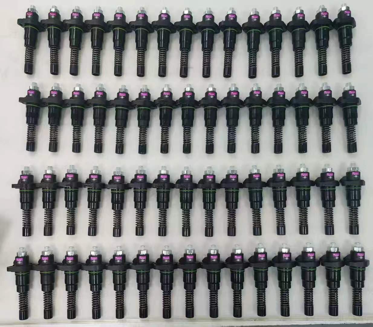 Excavator Spare Parts Diesel Engine Injector 0414693006 Fuel Injection Pump Unit Pump 0414693006 7421219977 Fuel Injector