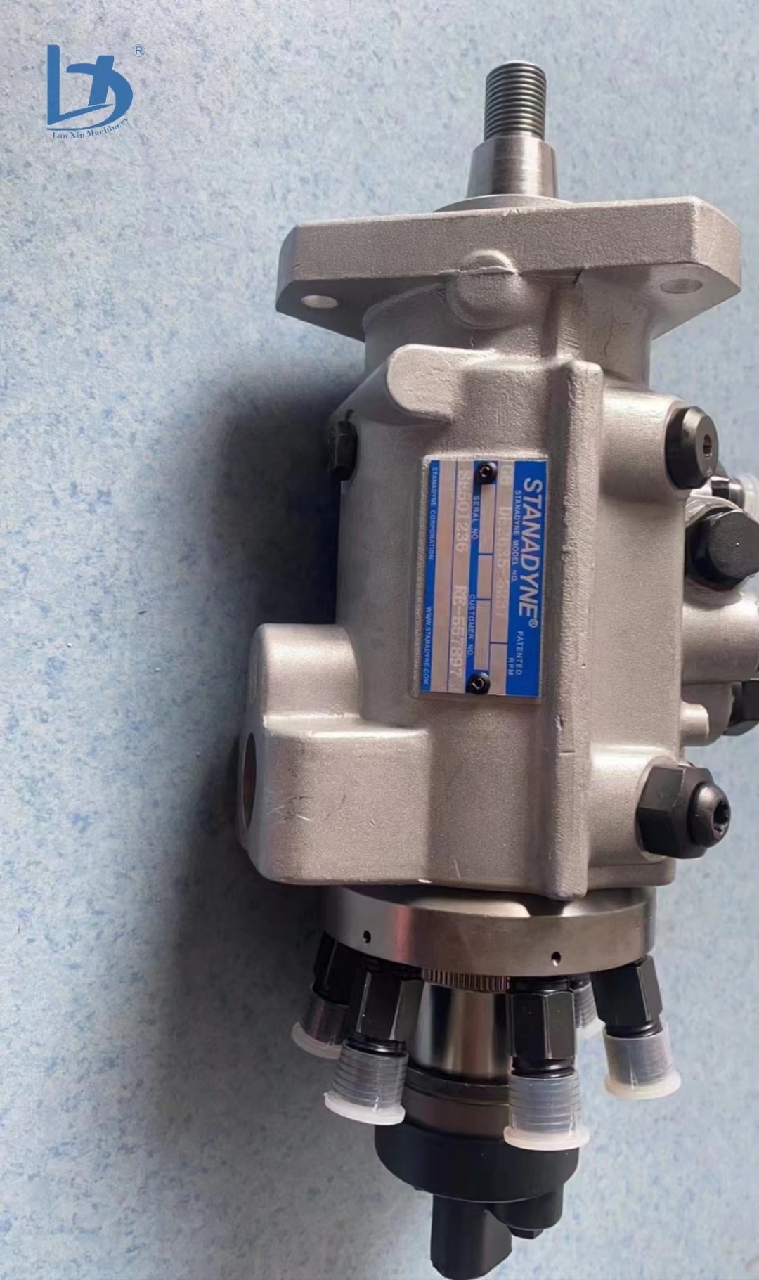 Excavator Parts High Pressure Fuel Injection Pump DE2635-6237 RE557897 for Stanadyne Diesel Engine
