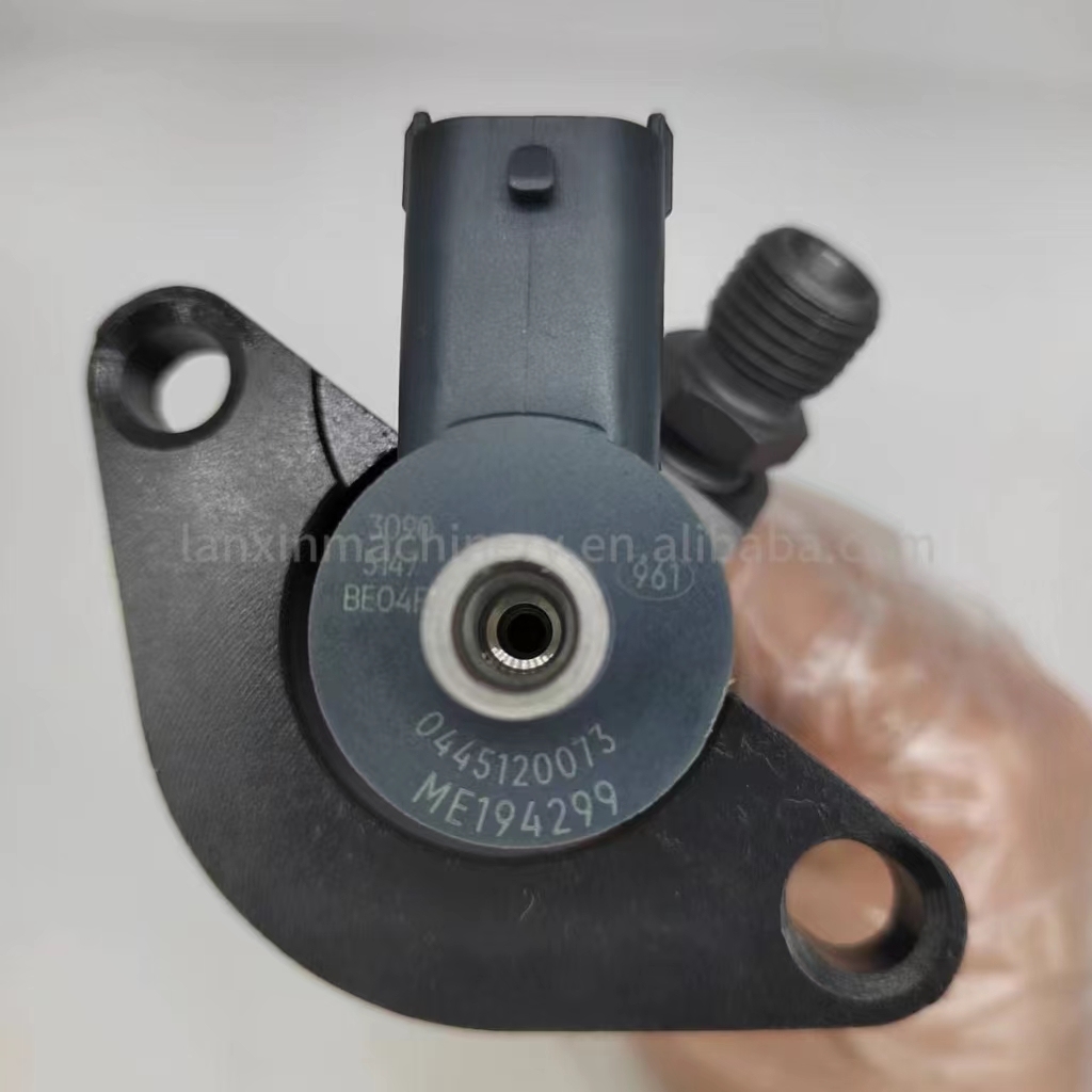High Quality New diesel Injector 4M42 Nozzle 0445120073 for Mitsubishi ME194299 194299