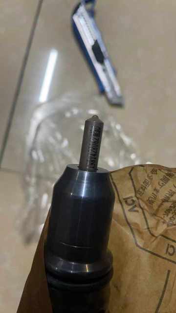 C9 Engine Injector 557-7633  5577633 Common Rail Fuel Injector E330D E340D