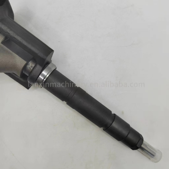 High Quality New diesel Injector 4M42 Nozzle 0445120073 for Mitsubishi ME194299 194299