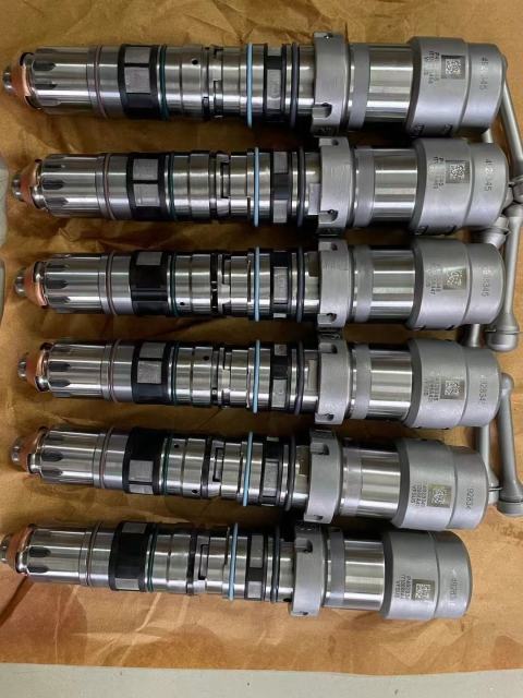 QSK19 Injectors 4964171 2867147 2867149 2882077 Fuel Injector for Cummins