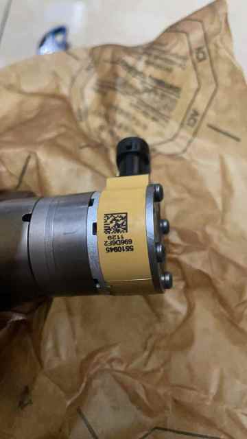 C9 Engine Injector 557-7633  5577633 Common Rail Fuel Injector E330D E340D
