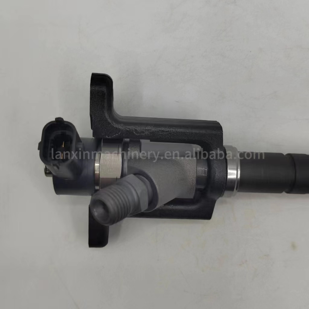High Quality New diesel Injector 4M42 Nozzle 0445120073 for Mitsubishi ME194299 194299