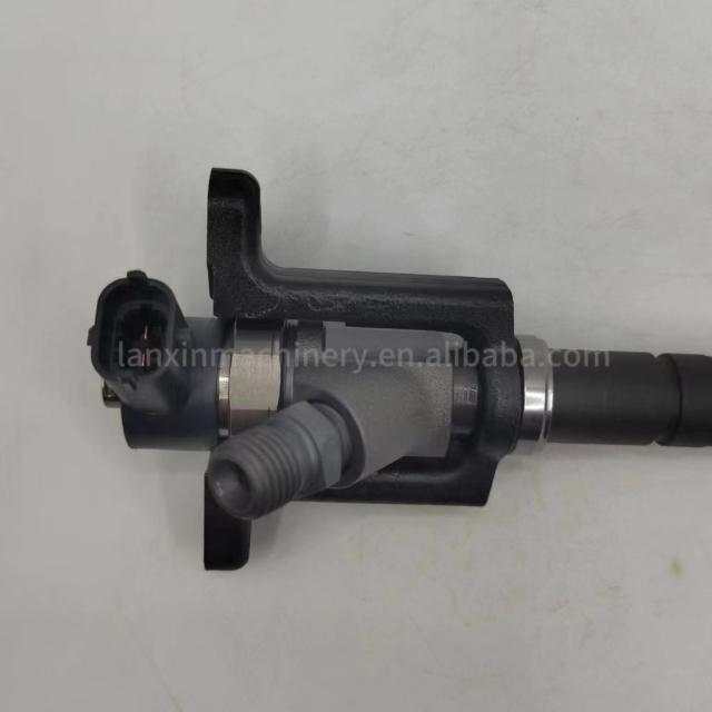 High Quality New diesel Injector 4M42 Nozzle 0445120073 for Mitsubishi ME194299 194299