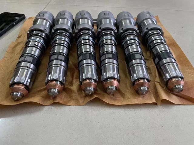 QSK19 Injectors 4964171 2867147 2867149 2882077 Fuel Injector for Cummins