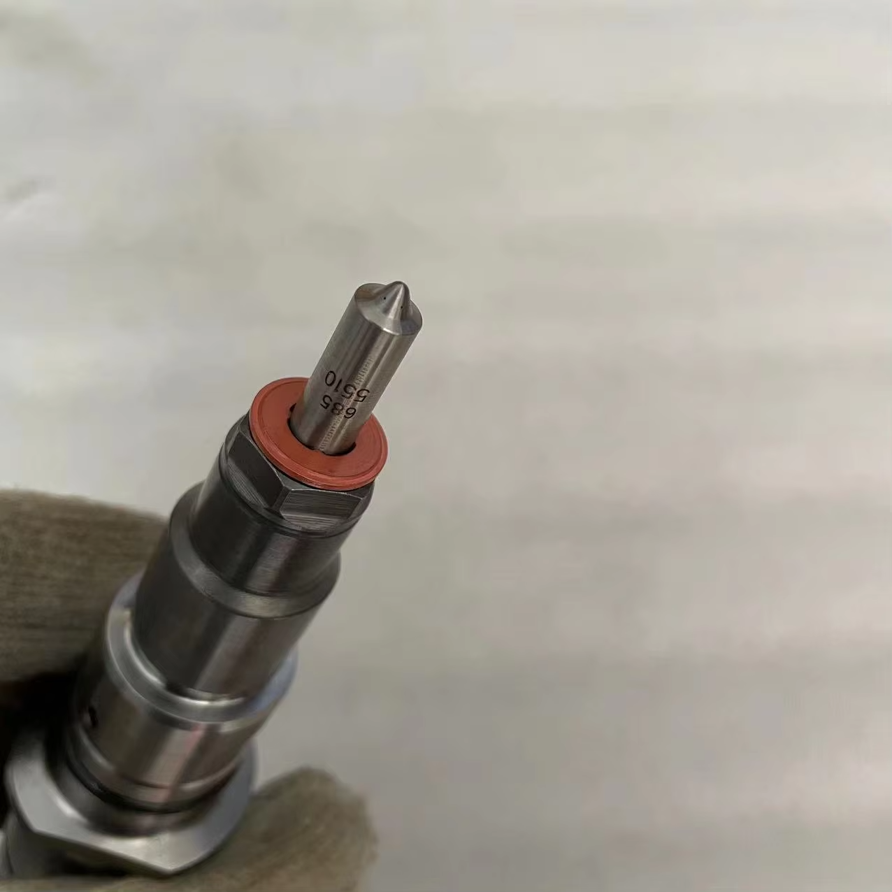 Excavator Engine Common Rail diesel Injector PC200-8 PC210-8 6D107 Injector Is Suitable for Komatsu