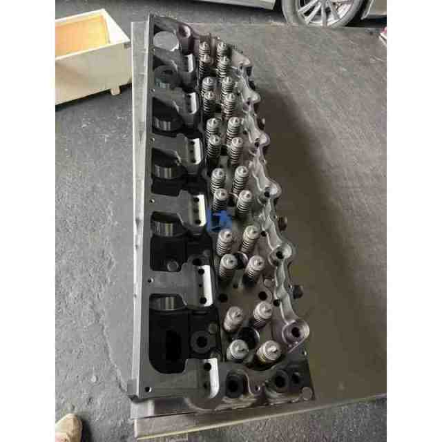 LANXIN Excavator Engine Parts C15 C18 Engine Cylinder Head Assembly 3966454 245-4324 223-7263