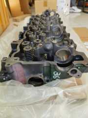 6HK1 Cylinder Head Excavator Machinery Engine Cylinder Head Assembly 6HK1 for Isuzu 4HK1 4JJ1 4JG1 4JB1 4LE2 4BG1 6HK1 6BG1