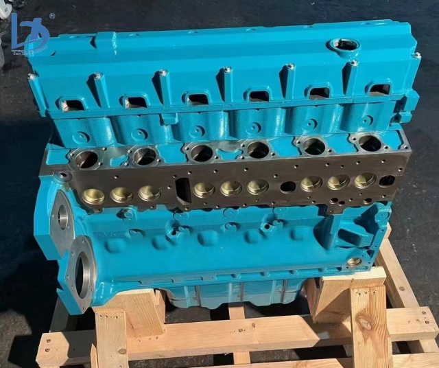 Excavator Long Cylinder Block D7D D6E D6D D7E Engine Cylinder Block Assy Head 20544667 04282826 04209416 for VOLVO Deutz
