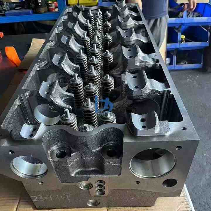 Excavator Parts QSL8.9 QSL9 6C8.3 6B5.9 QSB6.7 4BT3.9 QSZ13 6BTA5.9 X15 ISX15 QSX15  Engine Cylinder Head for Cummins X15 Engine