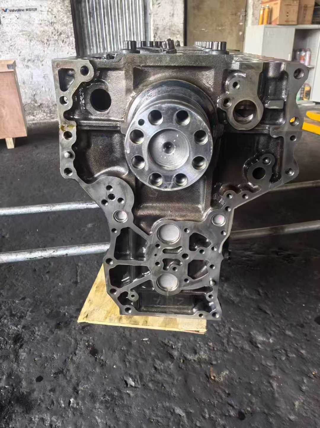 Excavator Diesel Engine Cylinder Block 6WG1 Cylinder Long Block for Isuzu 4bd1 4be1 4hk1 4jb1 6hk1 6uz1 6wg1 Cylinder Block Assy