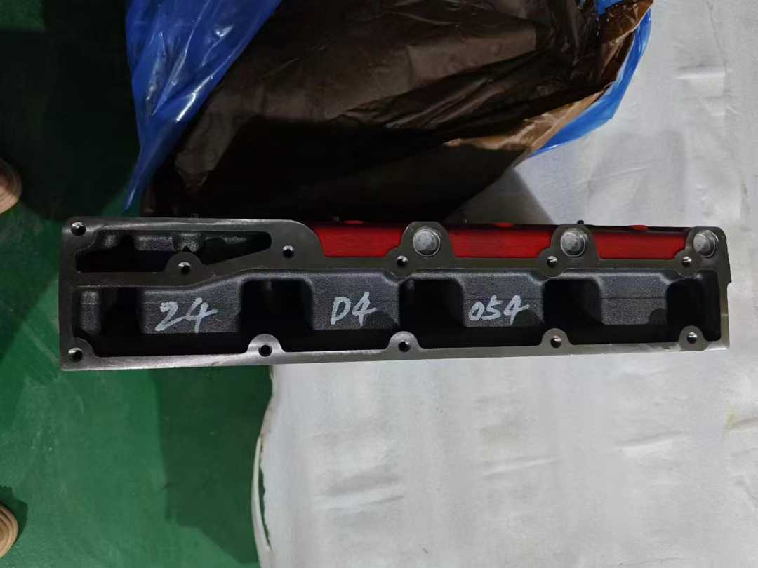 Excavator Diesel Engine Spare Parts Cylinder Head 4995525 QSF3.8 Cylinder Head Assembly in Stock