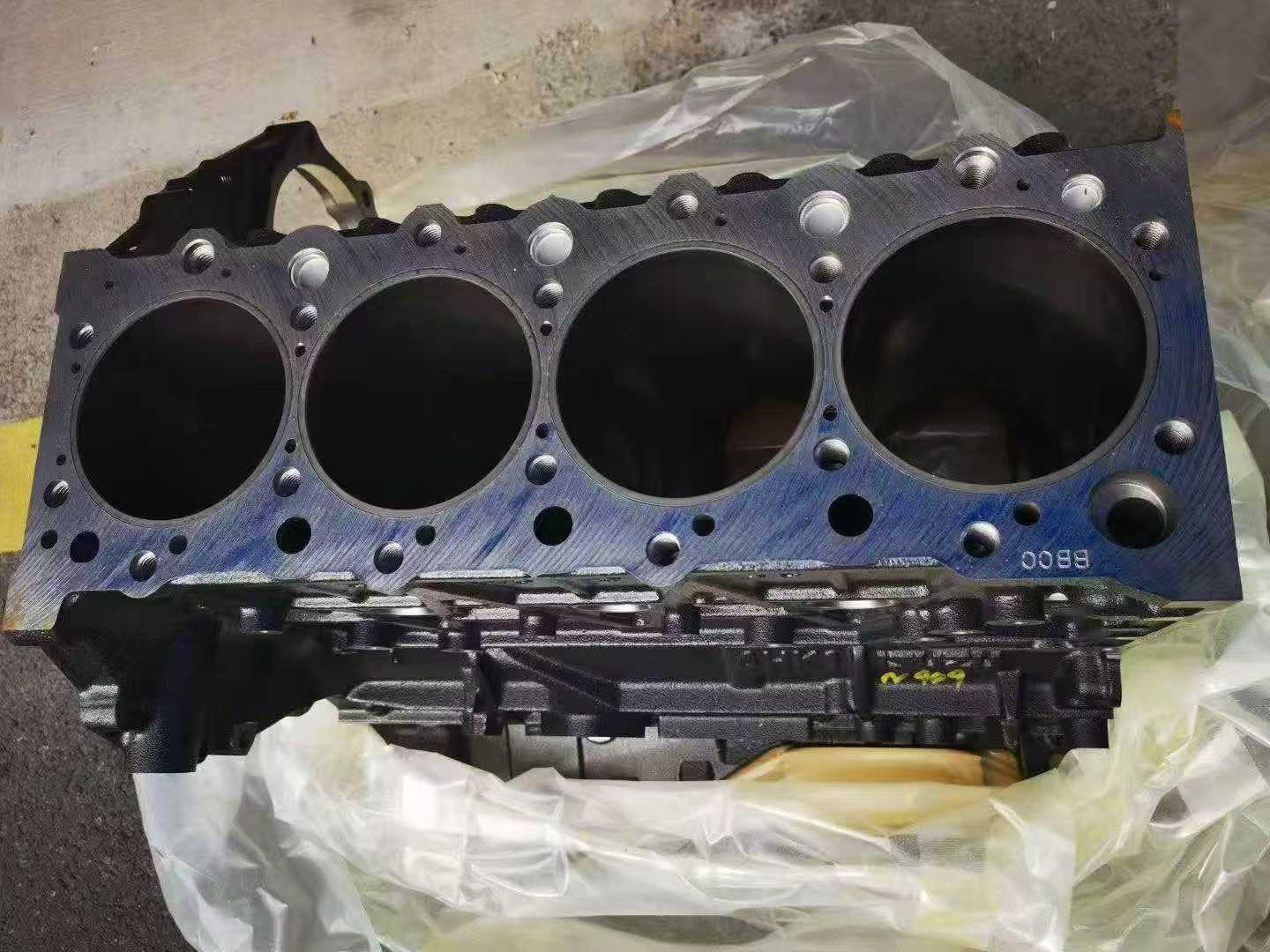 Original New Excavator Parts 4HK1 Engine Cylinder Block 4HK1 Block 4HK1 Cylinder Block 8-98005443-1 for Hitachi ZX210-3