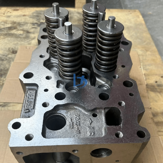 PC1250-8 Excavator 4096556 4096555 6240-11-1102 6245-11-1100 Cylinder Head Assembly SAA6D170E-5 Engine Cylinder Body Total