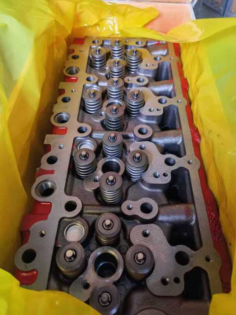Excavator Diesel Engine Spare Parts Cylinder Head 4995525 QSF3.8 Cylinder Head Assembly in Stock