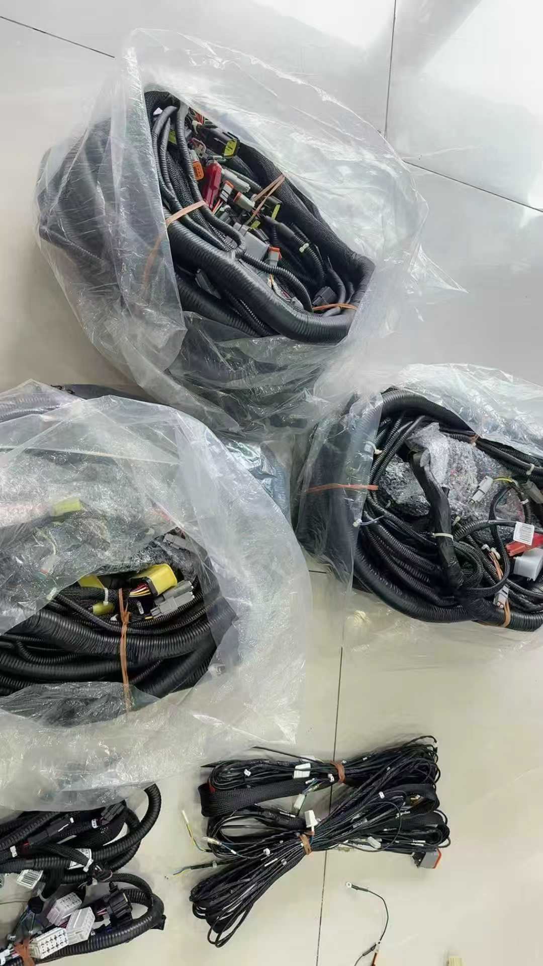 R305LC-9T Wire Harness 2BQ8-10103 21Q6-10501 21Q6-10405 21Q6-10704 Whole Complete Vehicle Wiring Harness for Hyundai R305-9T