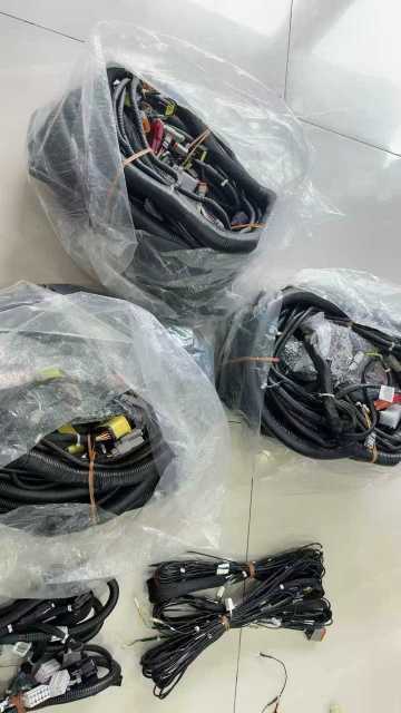 R305LC-9T Wire Harness 2BQ8-10103 21Q6-10501 21Q6-10405 21Q6-10704 Whole Complete Vehicle Wiring Harness for Hyundai R305-9T