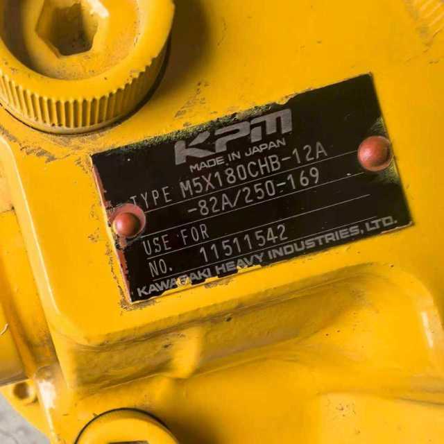 Original Kawasaki Rotary Motor Assembly M5X180CHB-12A-82A /250-169 Excavator Swing Motor Rotary Motor M5X180CHB-12A