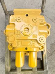 R210LC-7 R215-7 R220-5 R220LC-7 R225-7 R225-9 M2X150 Excavator Parts Swing Motor 31N6-10210 31N4-10130 Rotary Motor R225-9