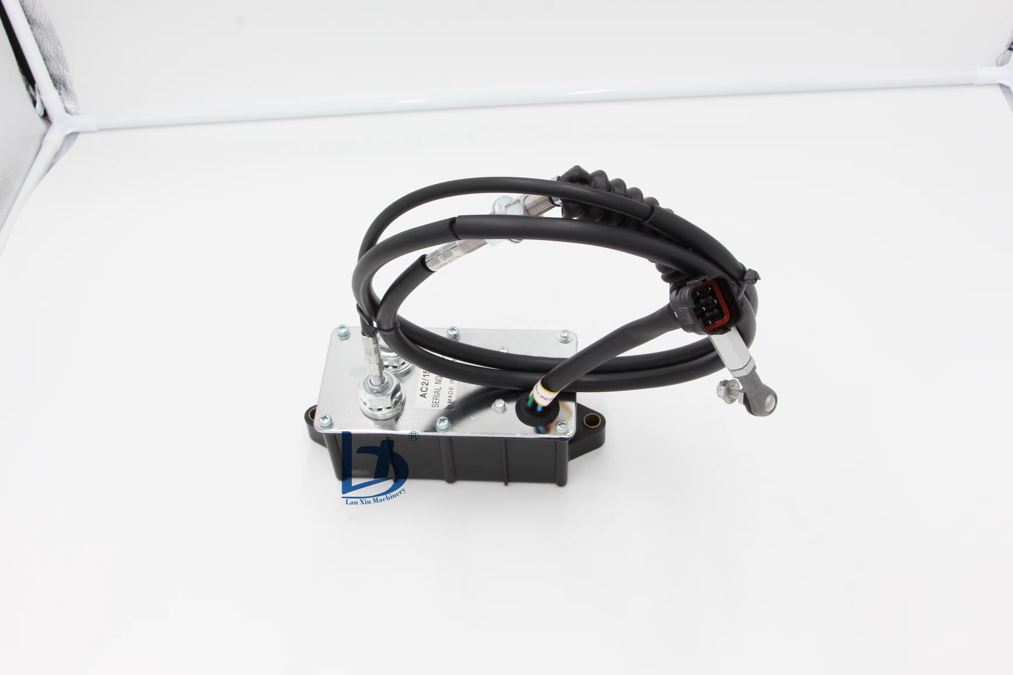 B2205020000001 Throttle Motor for SY205C SY205C-8 SY210C-8 SY215-8 Controller Throttle Motor Assy Stepping Motor Stepper AC1500