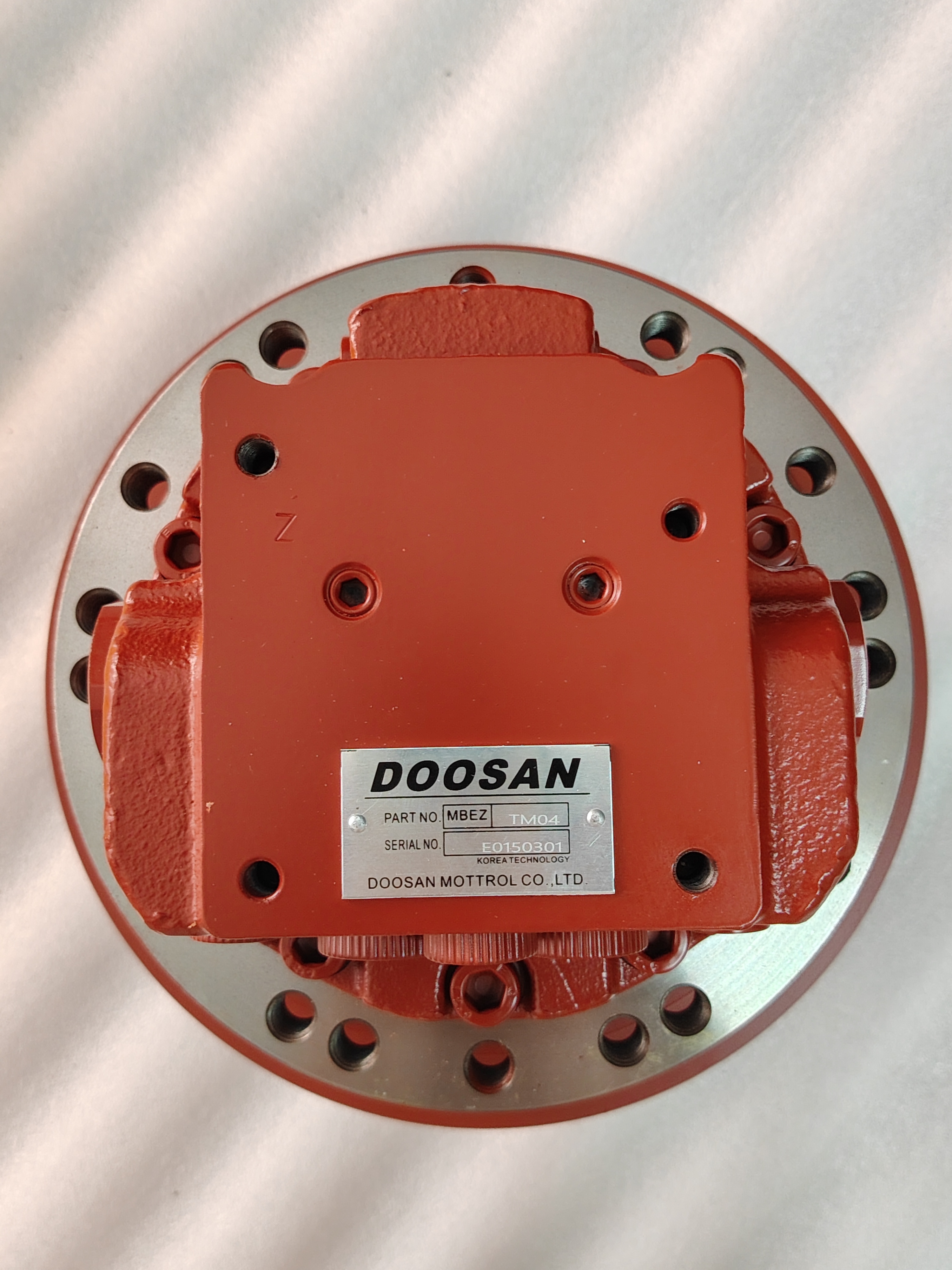Final Drive Assy Genuine Quality 104-011001 104011001 Final Drive for Doosan TM04 Excavator Spare Parts Final Drive Travel Motor