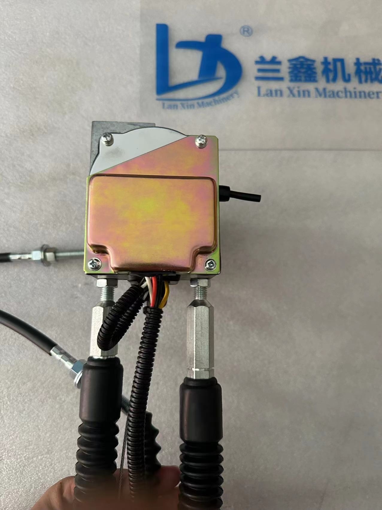 Machinery Parts Single Line 312V2  Excavator Throttle Motor 106-0092X 7Y-3914 105-0092  for CAT E312B E320B