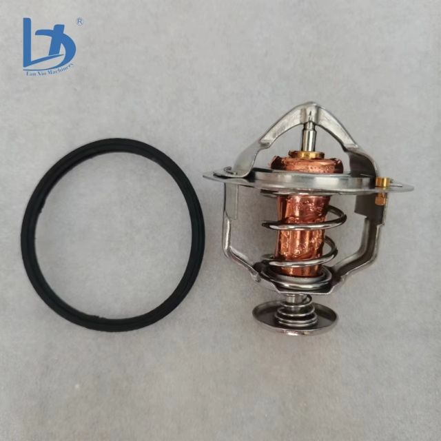 Excavator Spare Parts Original Brand New Thermostat J05E for SK200-8 Thermostat Temperature Controller