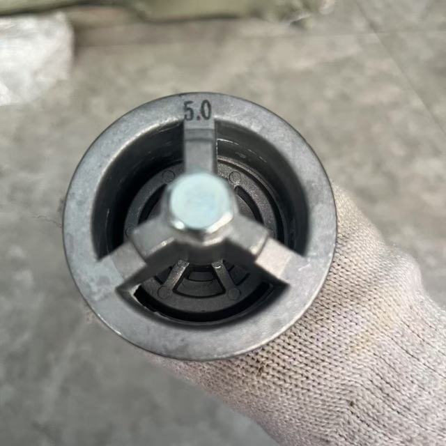 Excavator Spare Parts LV2100003F1 Check Valve LV2100003F1 Return Oil Check Valve 5.0 for SK460 XCMG 490