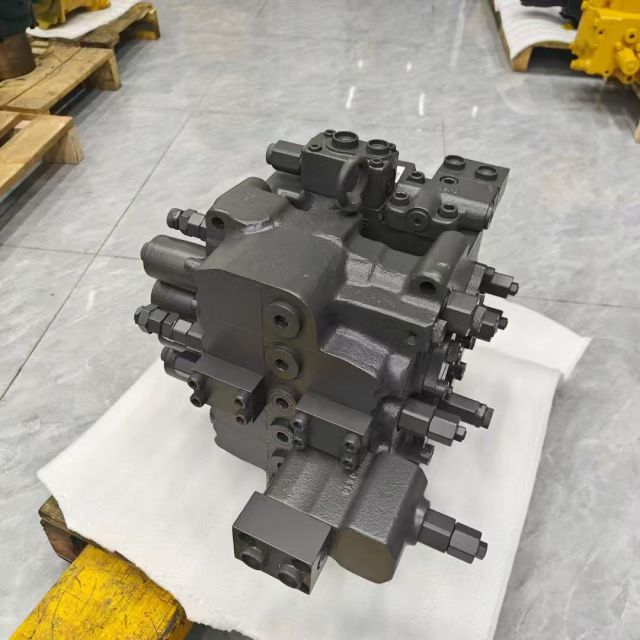 Excavator Parts Main Control Valve EC210 EC240B Distribution Valve for Volvo EC210 EC240B Hydraulic Distribution Control Valve