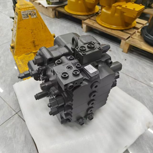 Excavator Parts Main Control Valve EC210 EC240B Distribution Valve for Volvo EC210 EC240B Hydraulic Distribution Control Valve
