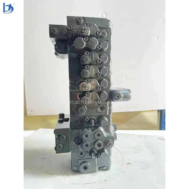LANXIN Excavator Spare Parts Hydraulic Main Control Valve PC38US-3 Distributor Valve for Komatsu PC38US-3