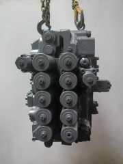 SH200A3 SH240A3 Distribution Valve KYB-C0170-55076 Multi-way Valve Hydraulic Main Control Valve for  Sumitomo SH200 Excavator