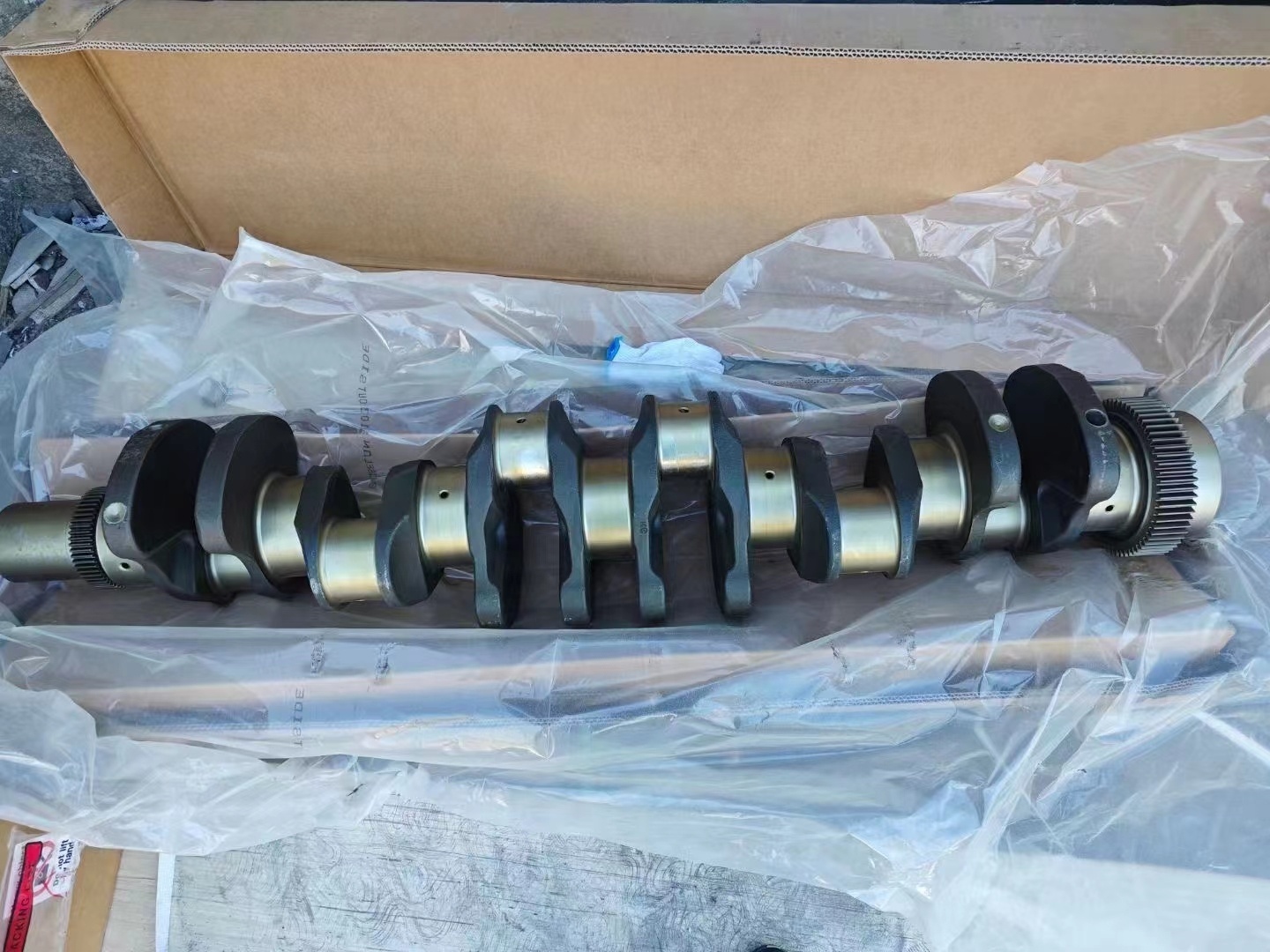 High Quality HD465-7E SAA6D170E-5 Crankshaft Engine 6D170-5 Crankshaft 6245-31-1100 for Komatsu
