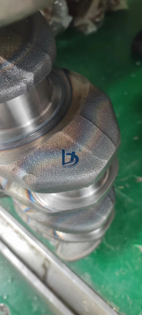 Forged Steel Cast Iron 4d95 Crankshaft 4d95s S4d95 4d95l Excavator Crankshaft for 4d95 4d95s Diesel Engine Spare Parts 6202-31-1