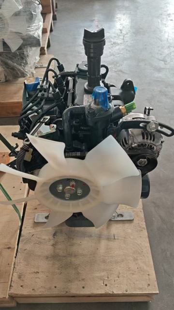 Excavator Original D772 D782 D902 D1105 D1305 V1505 D1703 V2203 V2403 V2607 V3300 V3800 Diesel Engine Assembly for Kubota D782