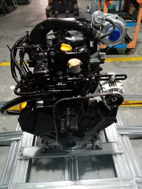 New Original Excavator Japanese 4TNV98 Engine Assembly 4TNV98 Diesel Engine 4TNV98T Direct Injection Engine for Yanmar  Motor