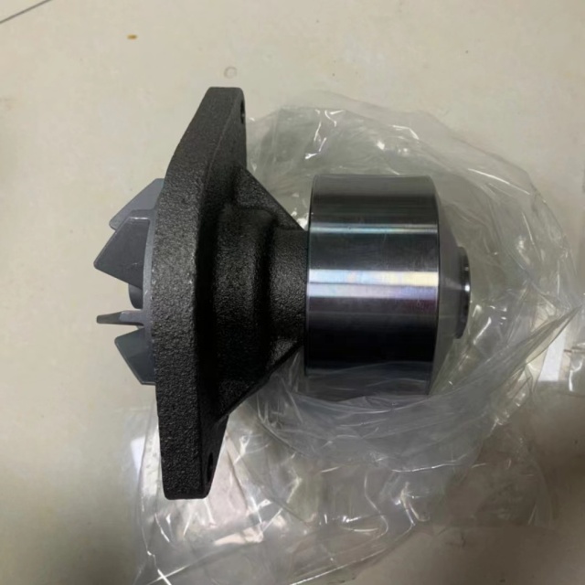 Construction Machinery Parts 6BT 6BT5.9 Engine Water Pump 477-5624 Excavator Water Pump